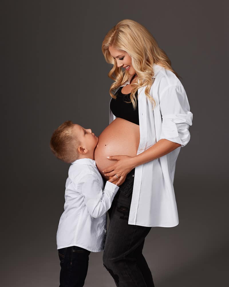 Beautiful Studio Pregnancy Photos – West Hartford Maternity Photography
