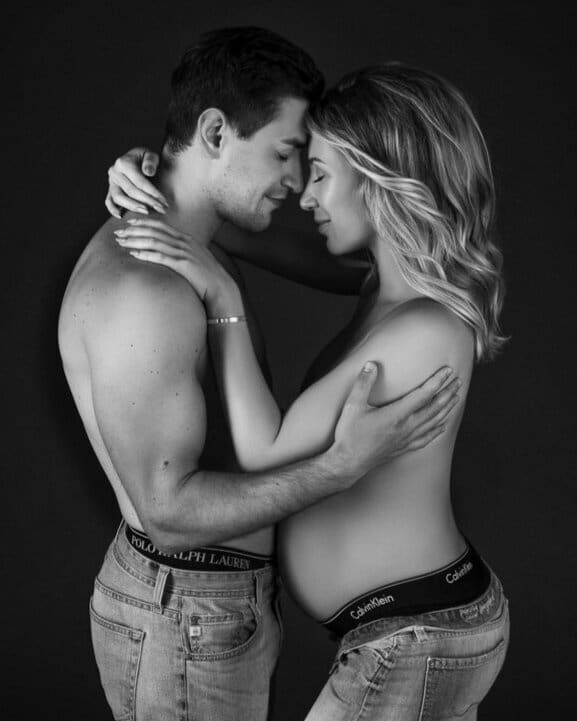 cute couples maternity photography